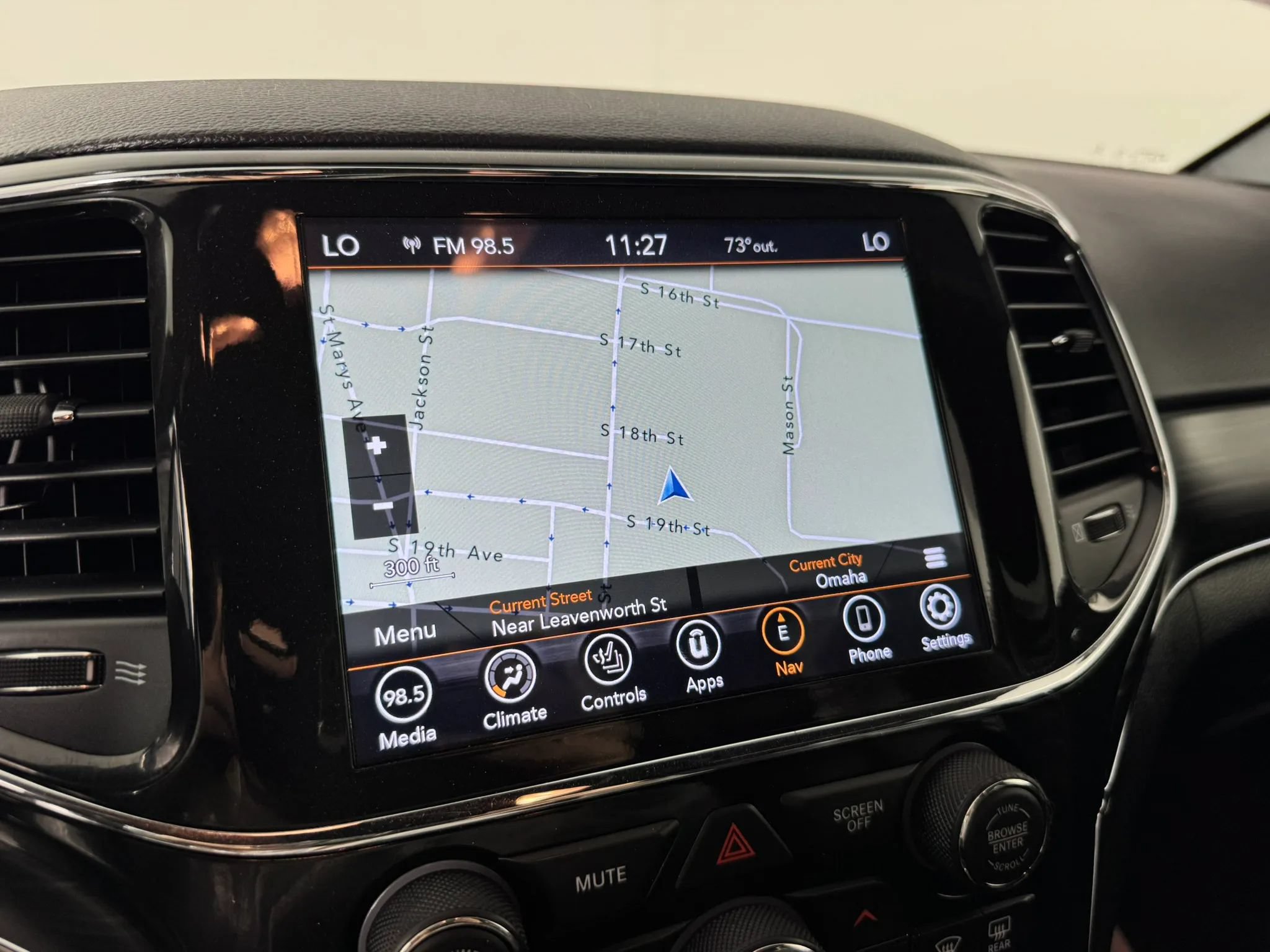 Used 2021 Jeep Grand Cherokee Limited w/ Trailer Tow Group IV AWD/4WD image 19