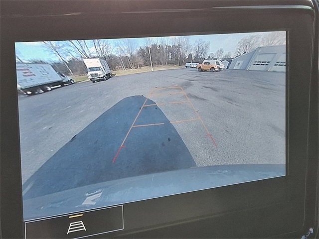 Used 2023 Chevrolet Traverse LT image 4