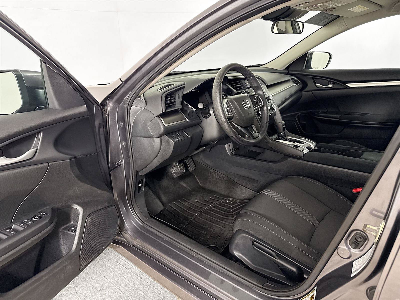 Used 2020 Honda Civic LX image 3