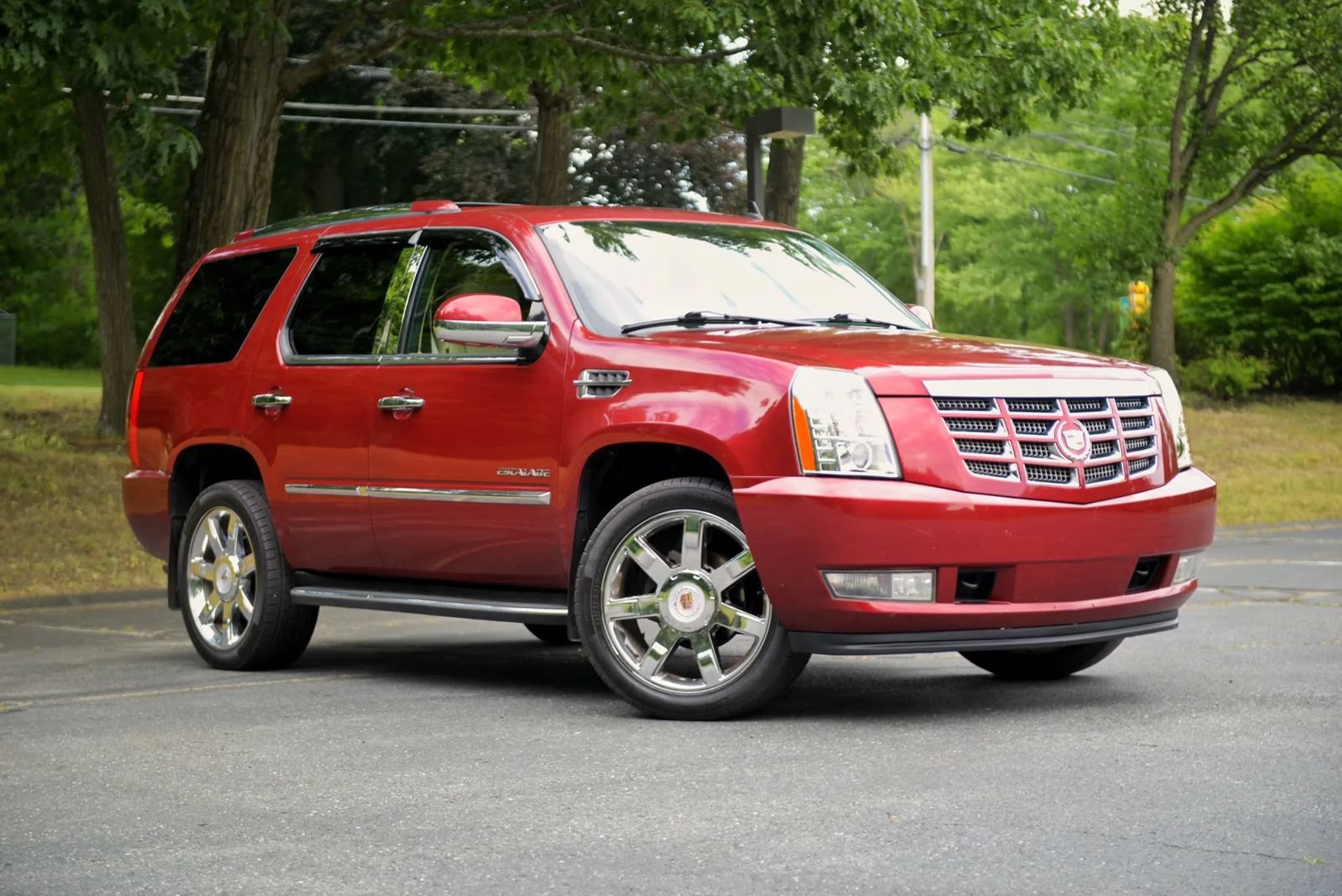 Used 2010 Cadillac Escalade Luxury AWD/4WD image 20
