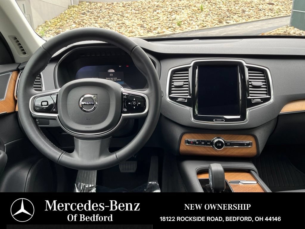 Used 2024 Volvo XC90 B5 Plus AWD/4WD image 22
