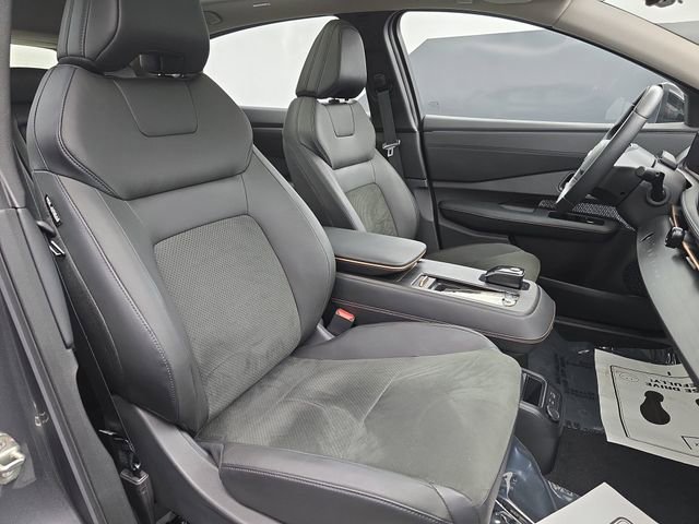 Used 2023 Nissan Ariya FWD image 51