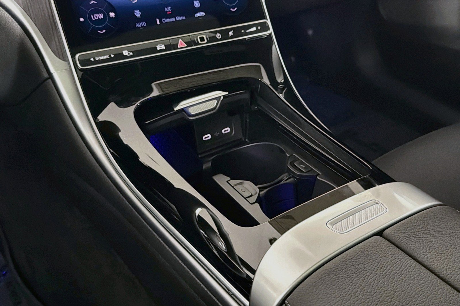 New 2026 Mercedes-Benz C 300 Sedan image 5