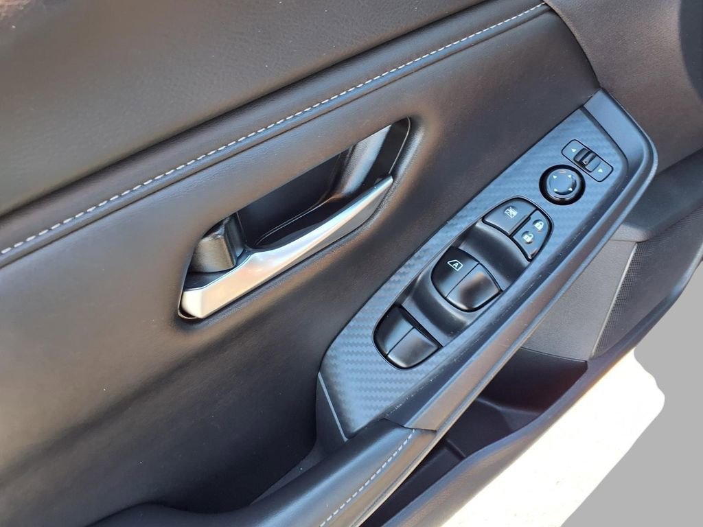 Certified 2023 Nissan Sentra SV FWD image 19