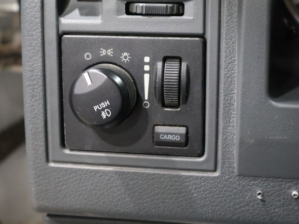 Used 2005 Dodge Dakota SLT image 26