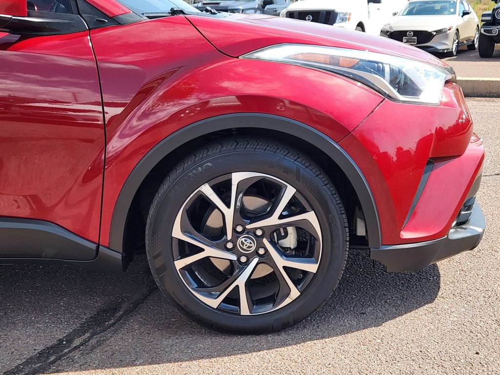 Used 2018 Toyota C-HR XLE FWD image 29