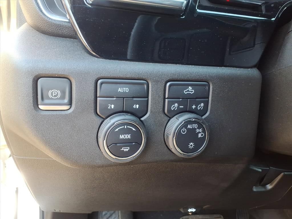 Used 2024 Chevrolet Silverado 1500 LT image 28