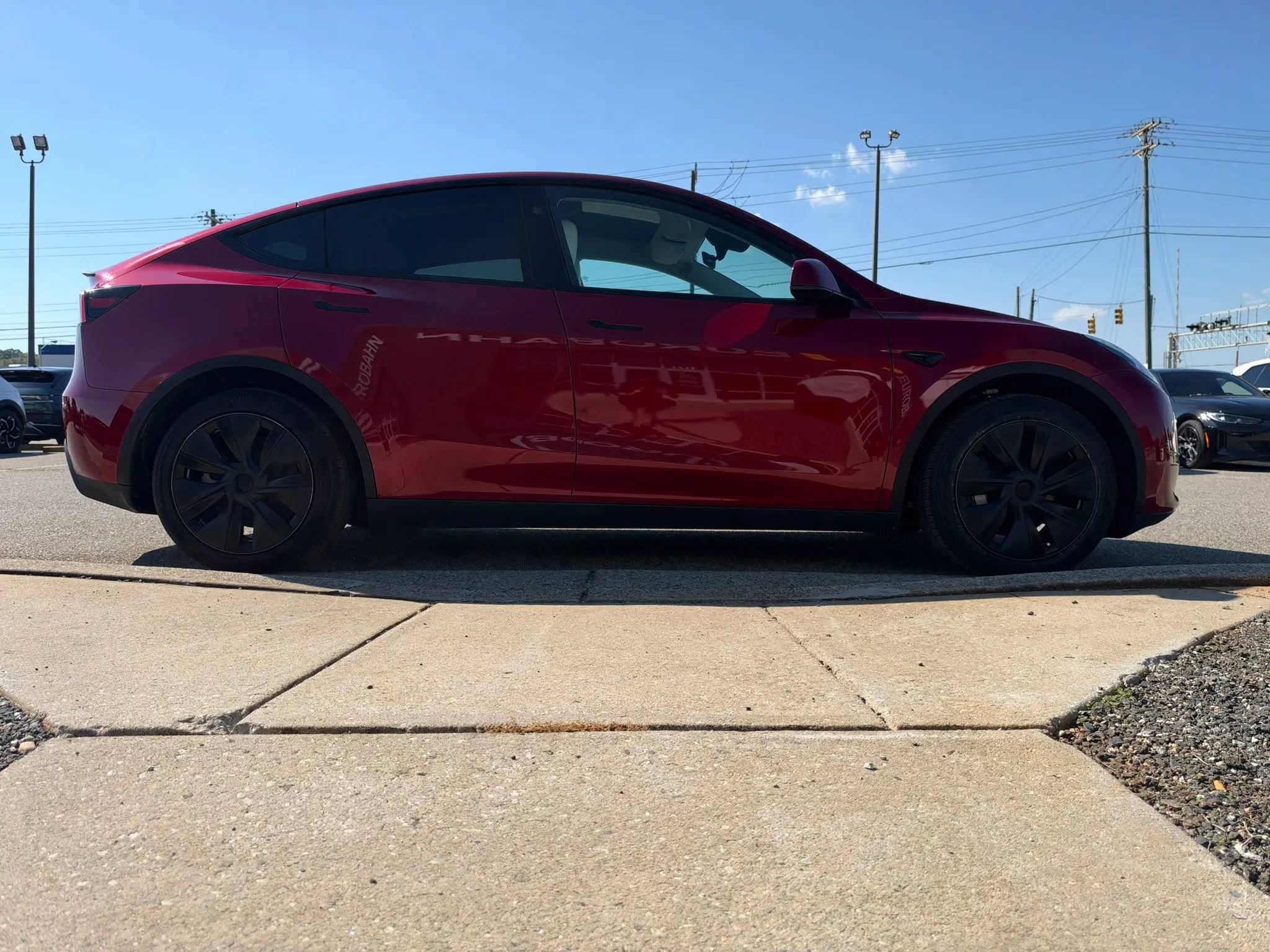 Used 2024 Tesla Model Y Long Range AWD/4WD image 24