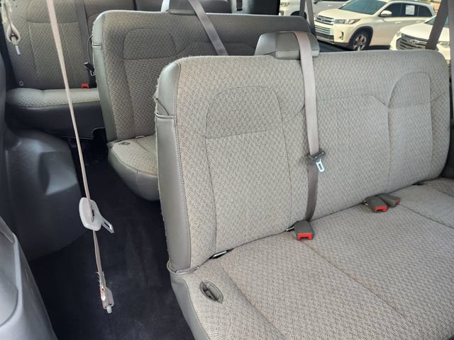 Used 2025 Chevrolet Express 3500 LS RWD image 33