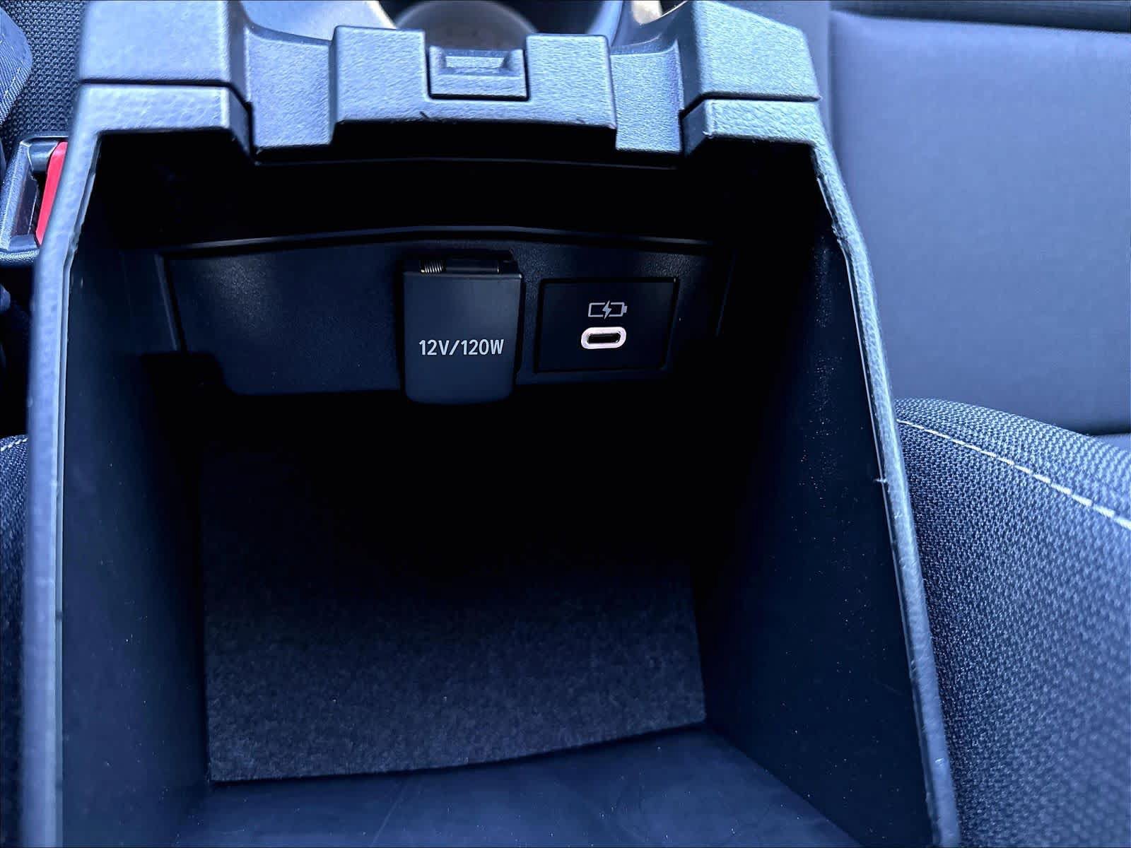 Used 2025 Toyota Corolla LE FWD image 36