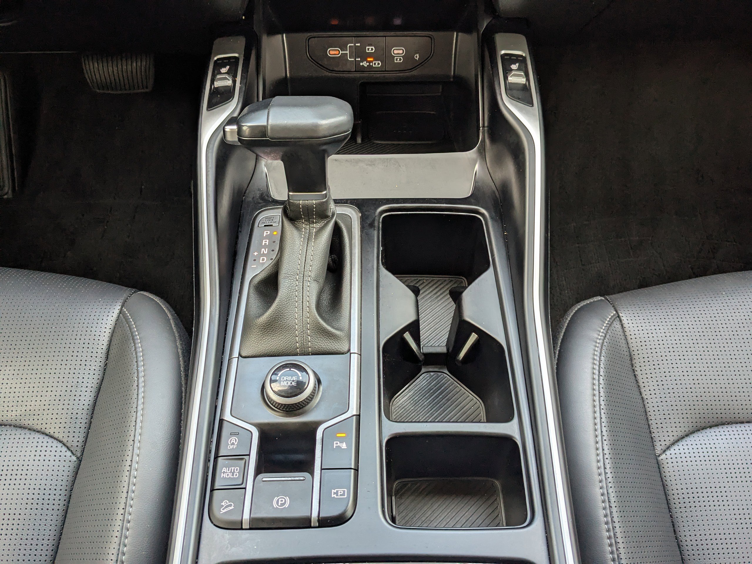 Certified 2024 Kia Sorento S w/ Panoramic Sunroof Package image 21