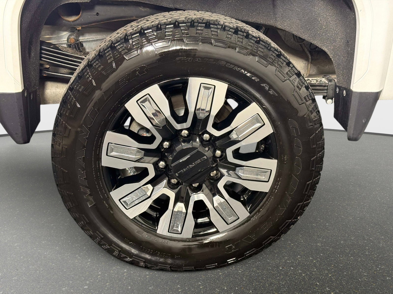 Used 2025 GMC Sierra 2500 Denali w/ Denali Reserve Package AWD/4WD image 18