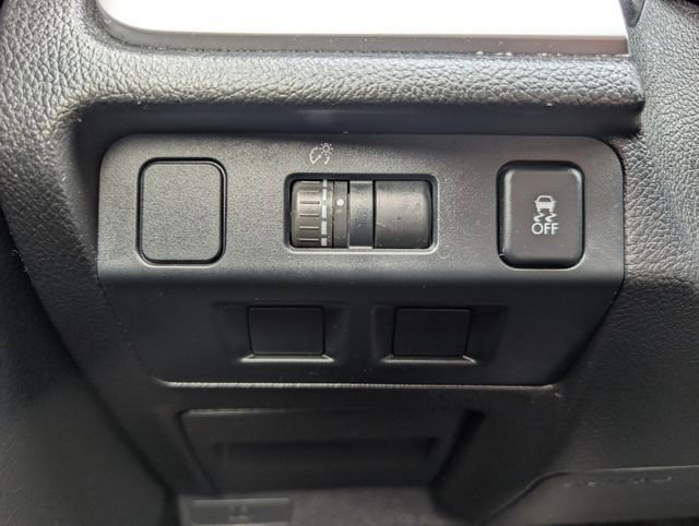 Used 2014 Subaru Crosstrek 2.0i Limited image 31