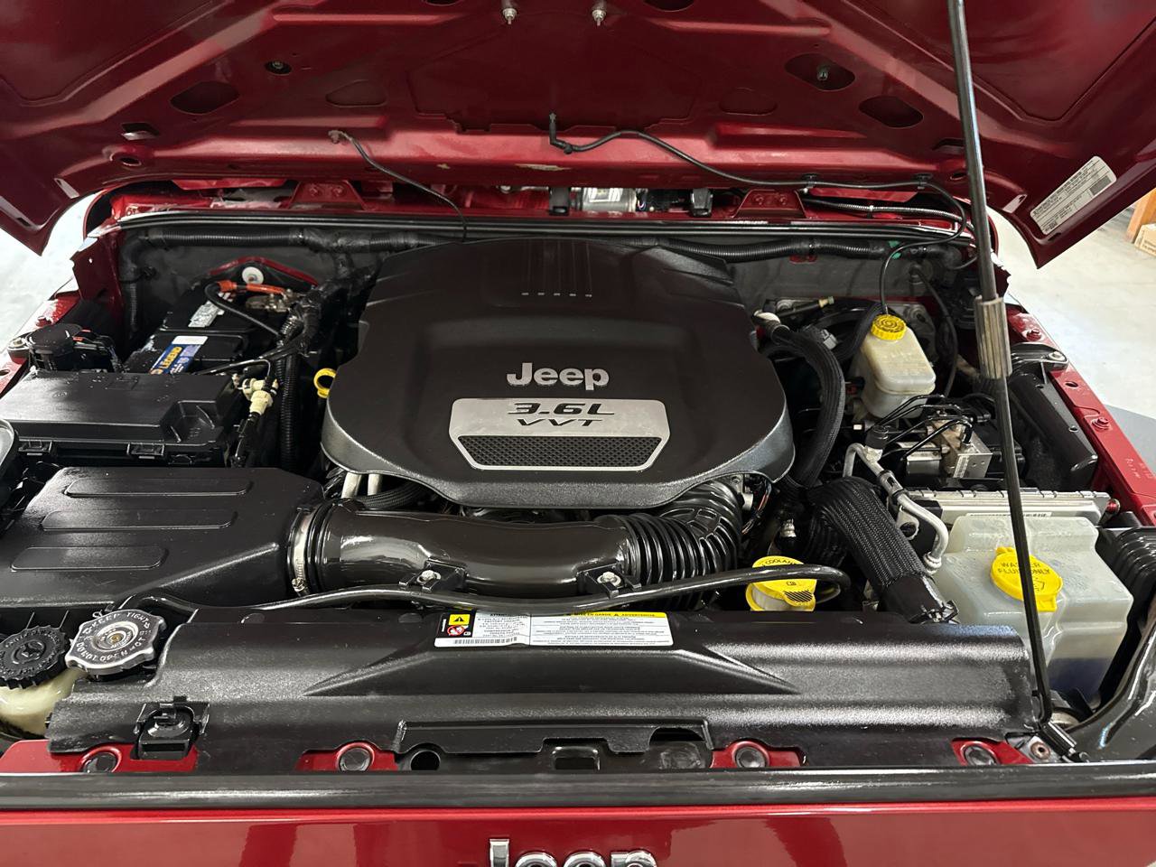 Used 2012 Jeep Wrangler Unlimited Sport image 67