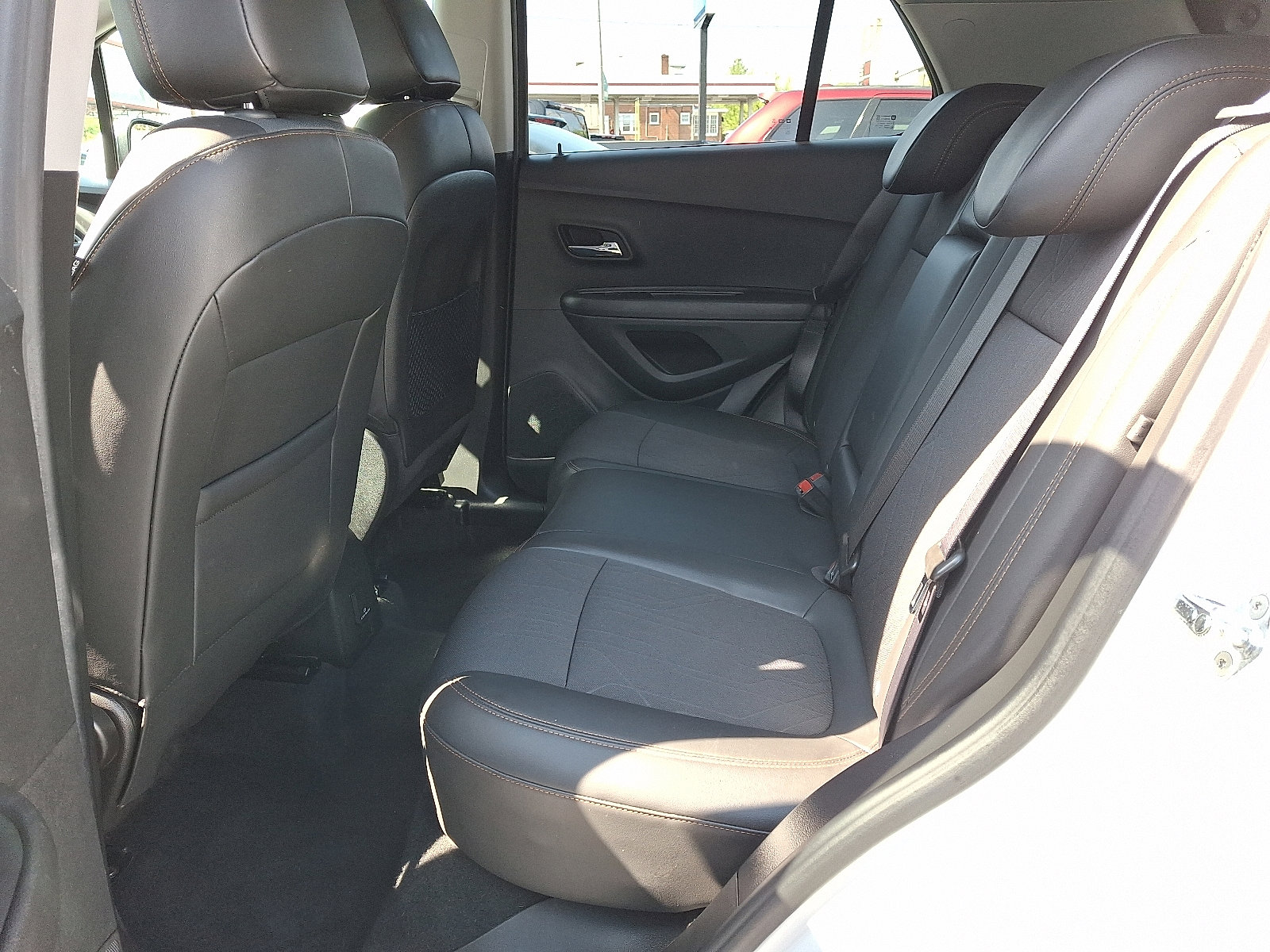 Used 2021 Chevrolet Trax LT w/ Driver Confidence Package FWD image 11