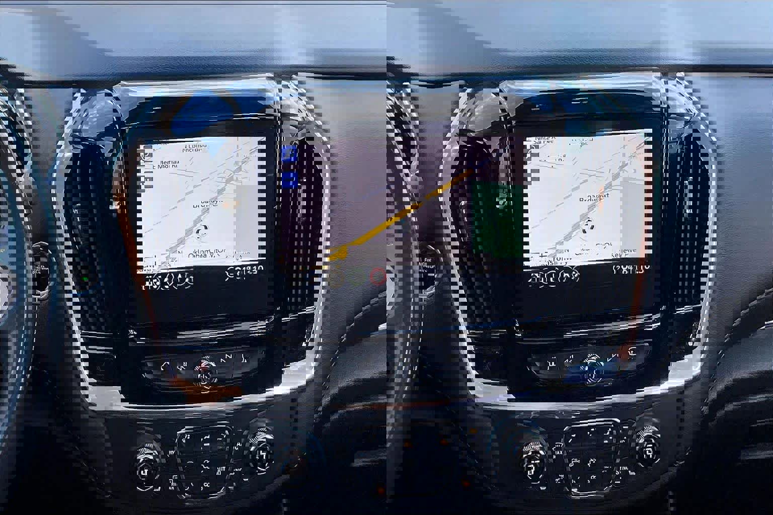 Used 2020 Chevrolet Traverse RS image 7