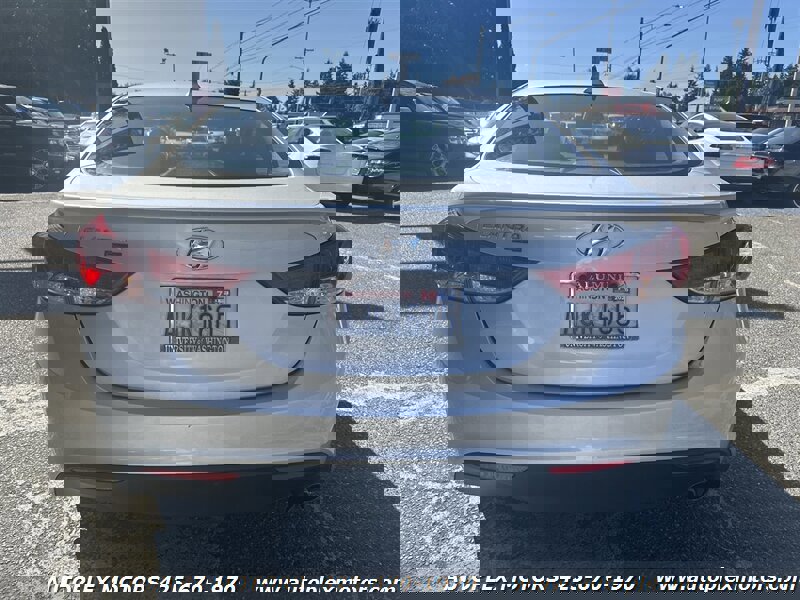 Used 2013 Hyundai Elantra SE image 6