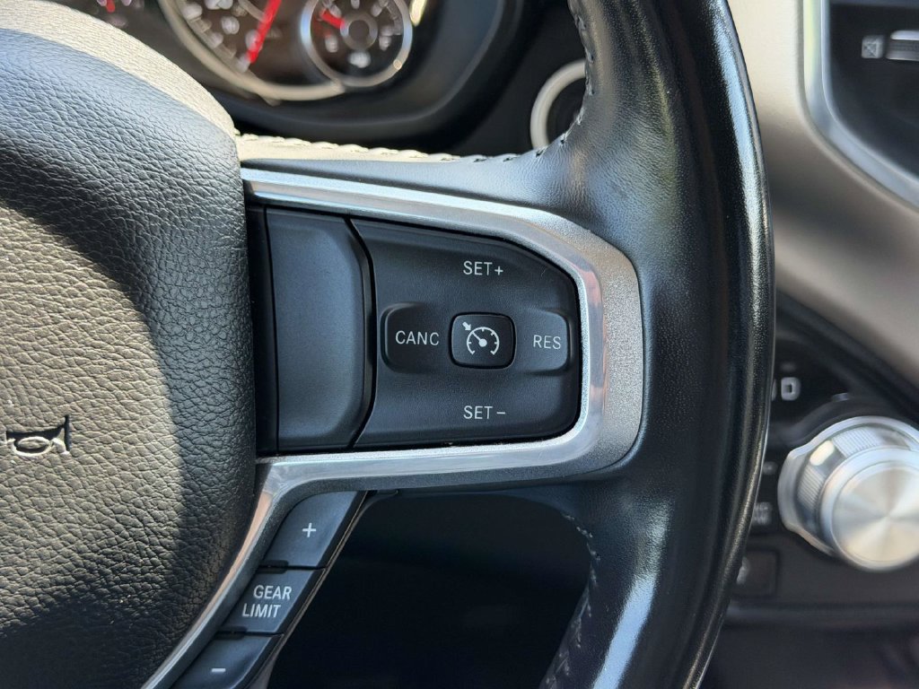 Used 2021 RAM 1500 Laramie AWD/4WD image 10