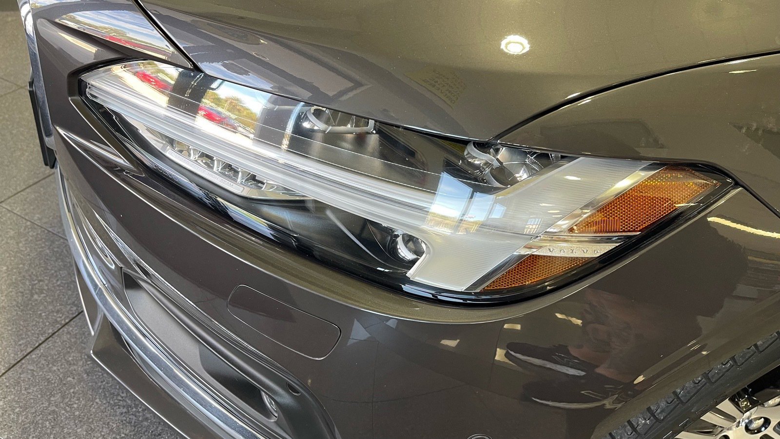 Used 2023 Volvo S90 B6 Ultimate w/ Protection Package Premier image 10