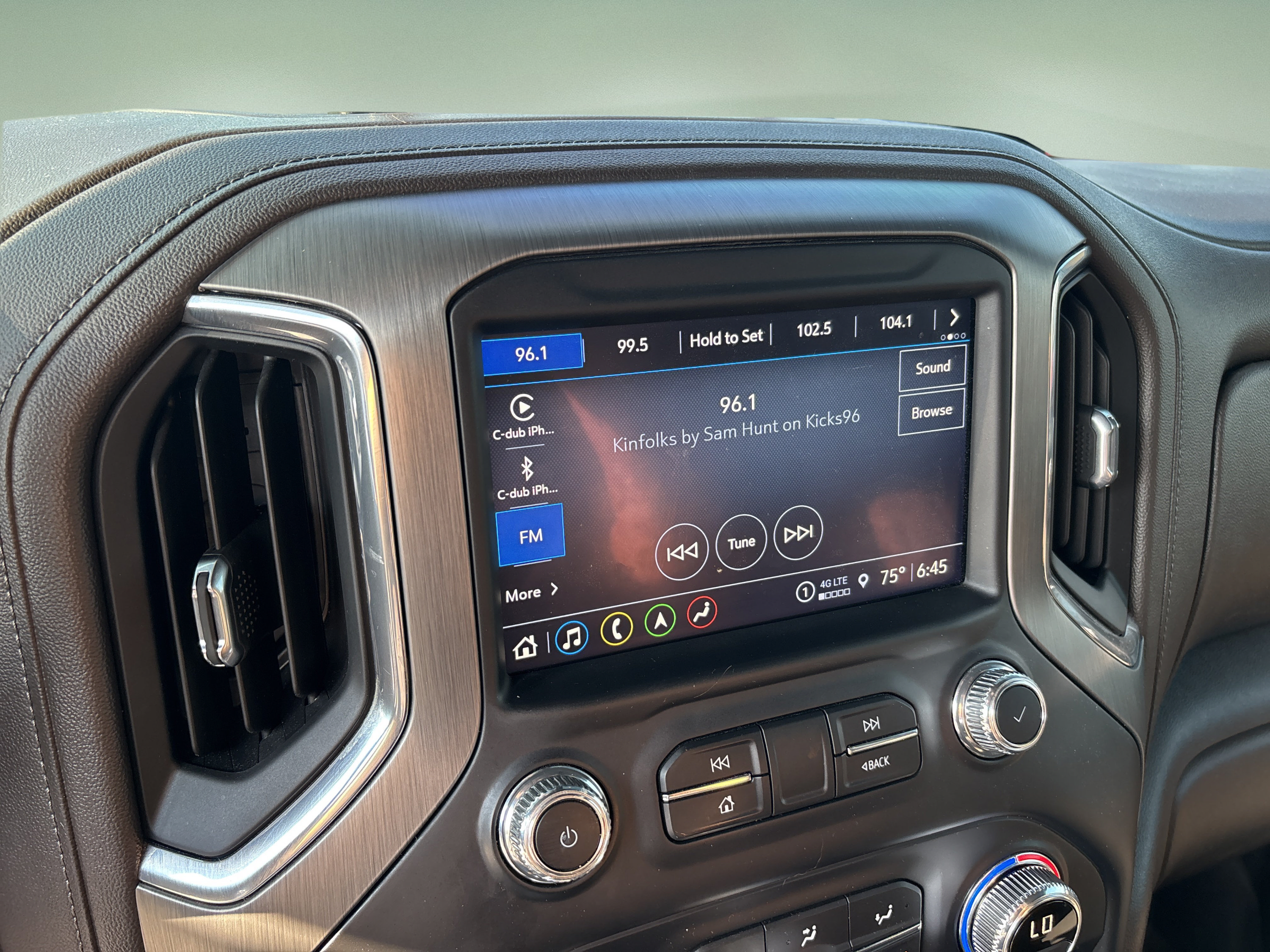 Used 2022 GMC Sierra 2500 Denali w/ Denali Ultimate Package AWD/4WD image 15