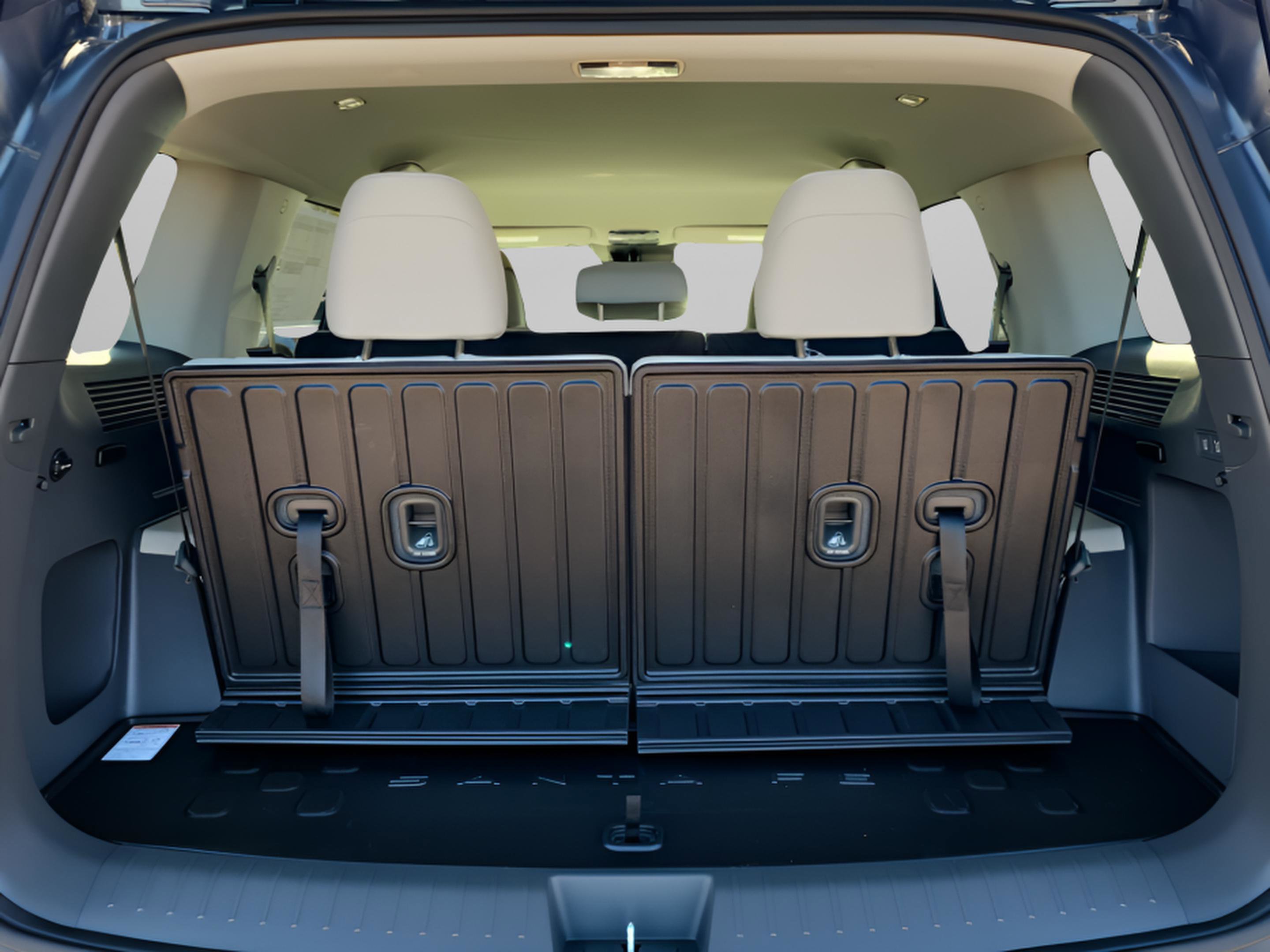 New 2026 Hyundai Santa Fe SE image 8