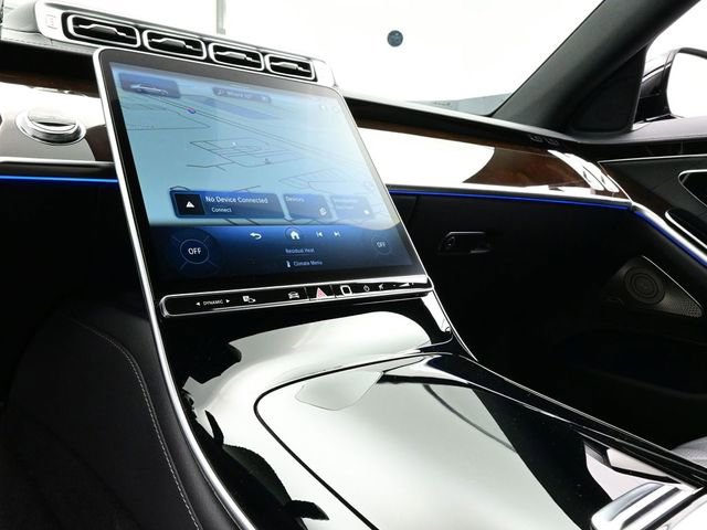 Used 2024 Mercedes-Benz S 580 4MATIC Sedan image 11