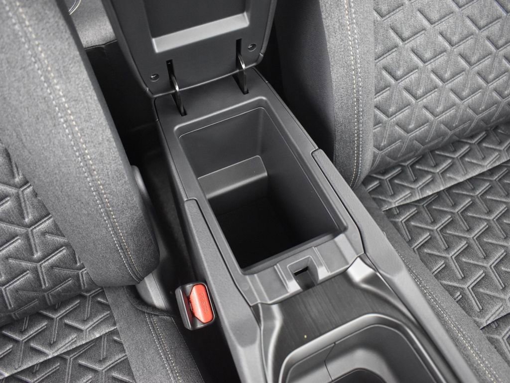 New 2026 Nissan Kicks SV image 22