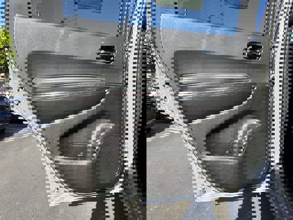 Used 2025 Dodge Durango GT image 28