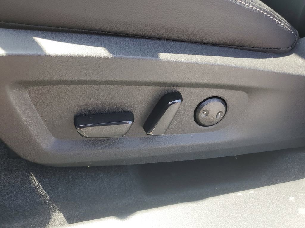 New 2025 Nissan Murano SV image 12