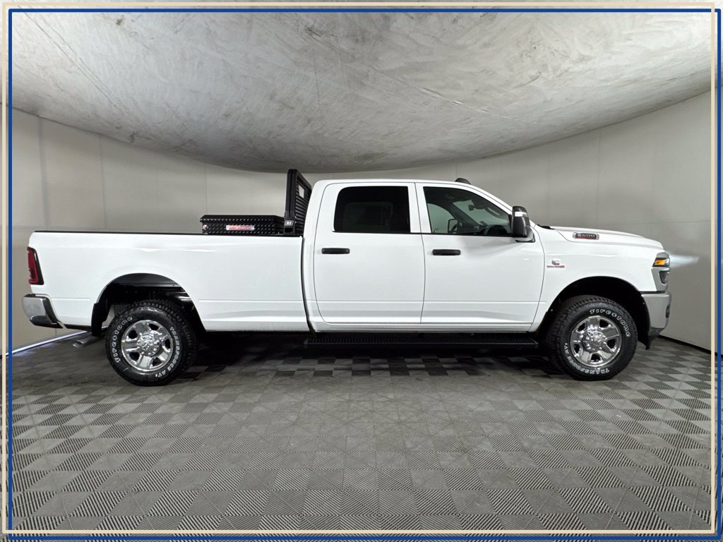 New 2026 RAM 2500 Tradesman AWD/4WD image 4