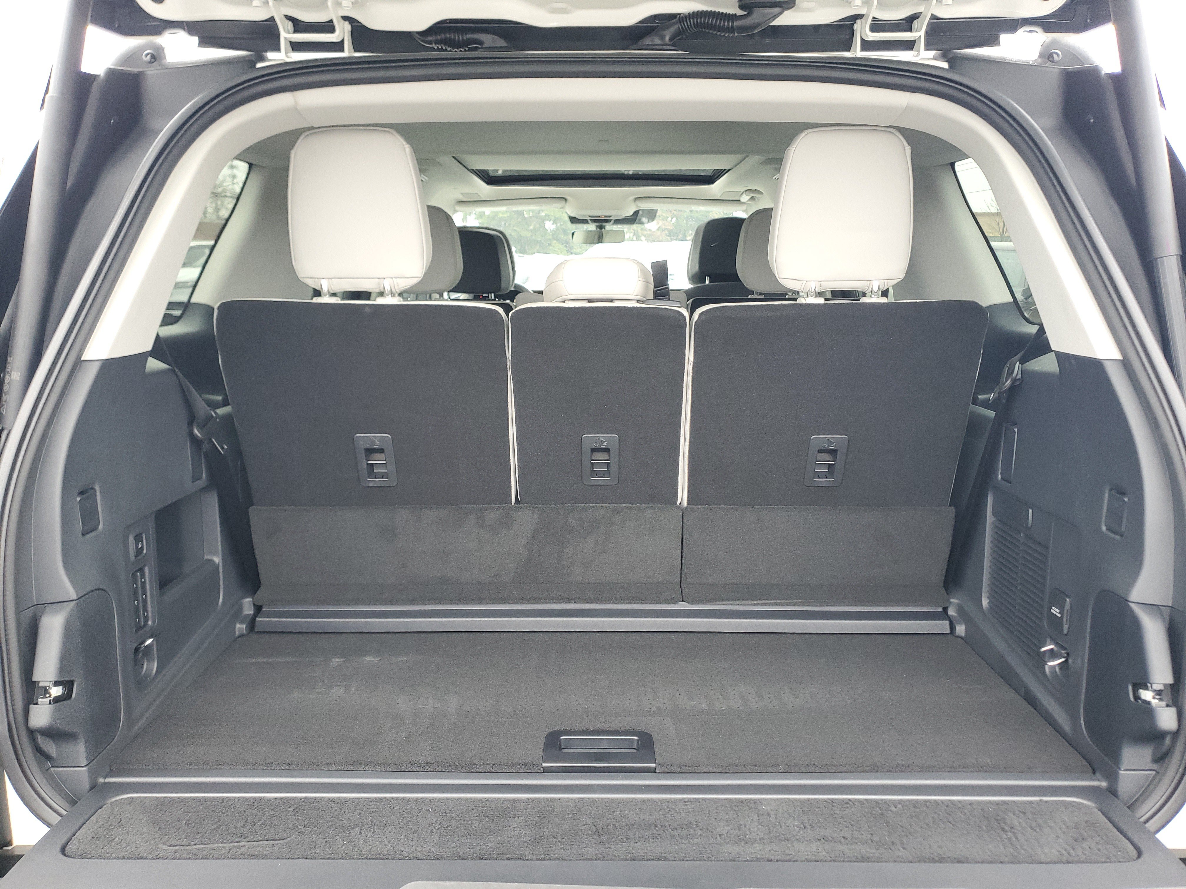 New 2026 Lincoln Navigator Reserve AWD/4WD image 32