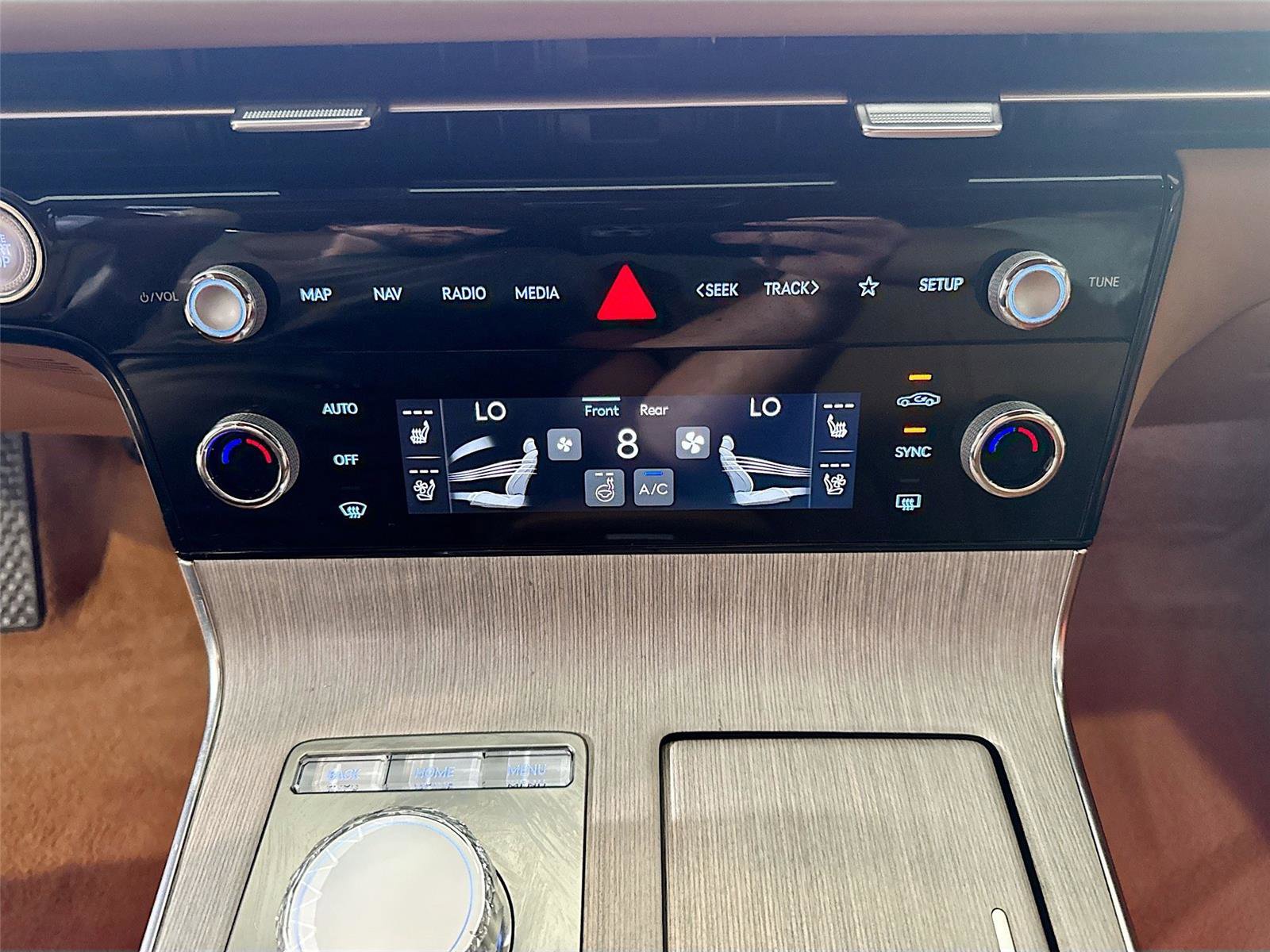 Used 2025 Genesis G80 2.5T Advanced image 14