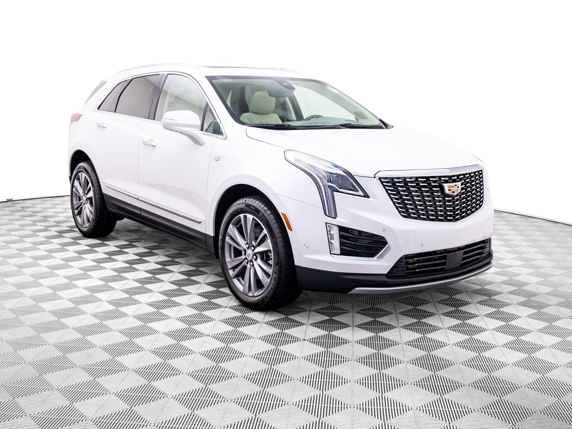 New 2026 Cadillac XT5 Premium Luxury w/ Driver Assist Package AWD/4WD image 7