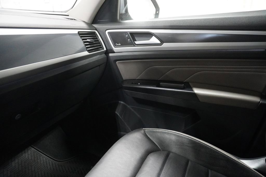 Used 2021 Volkswagen Atlas SEL Premium image 34