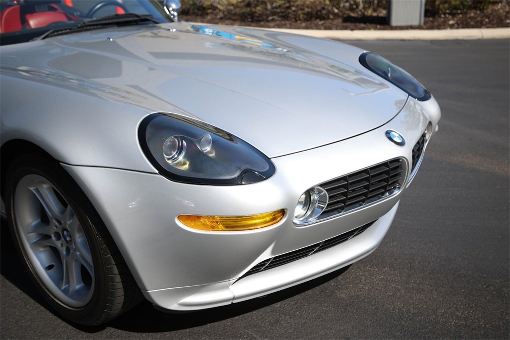 Used 2001 BMW Z8 image 12