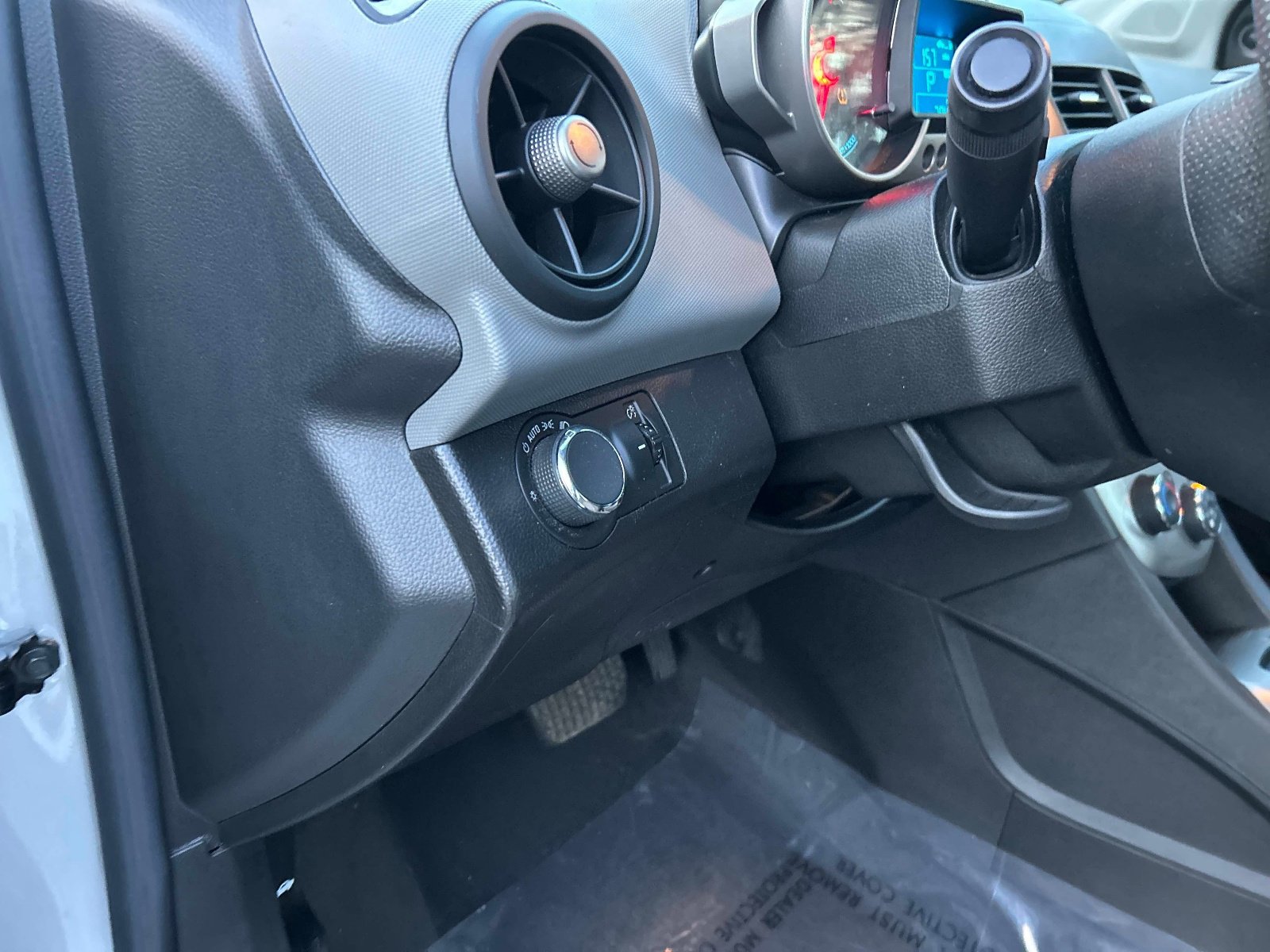 Used 2012 Chevrolet Sonic LS image 18