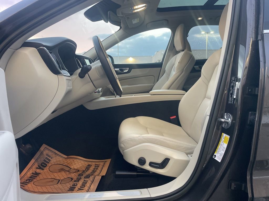 Certified 2023 Volvo XC60 B5 Core w/ Climate Package image 21
