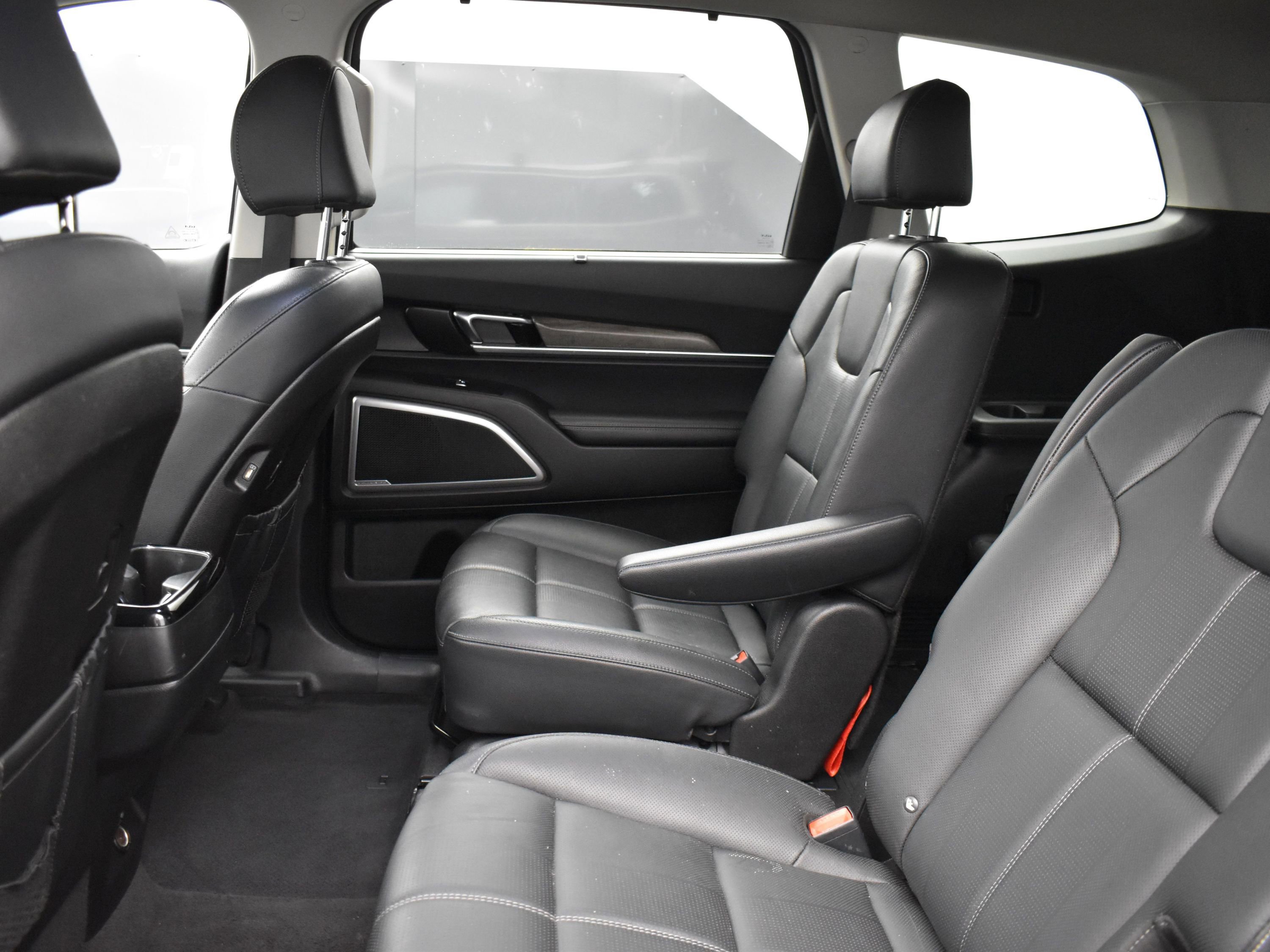 Used 2022 Kia Telluride EX w/ EX Premium Package image 8