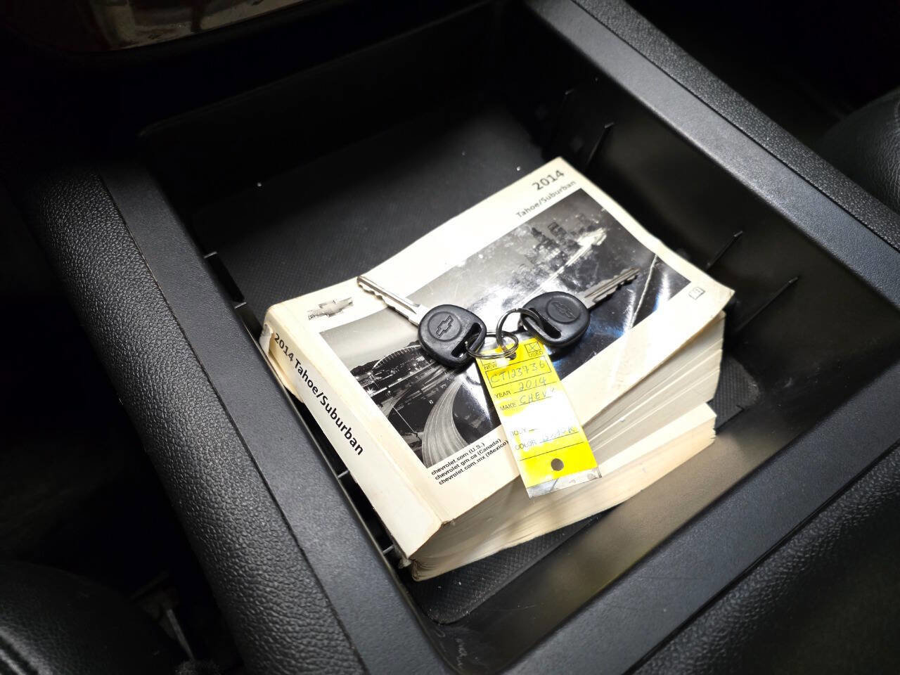 Used 2014 Chevrolet Suburban LT image 25