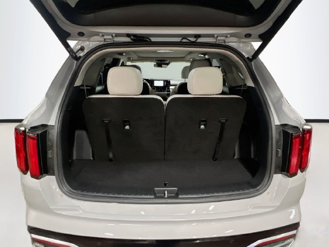 Certified 2023 Kia Sorento SX FWD image 28