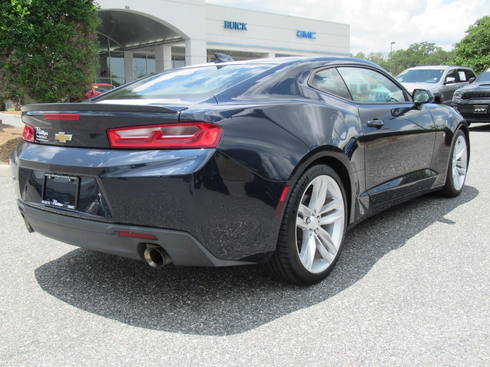 Used 2016 Chevrolet Camaro LT RWD image 7