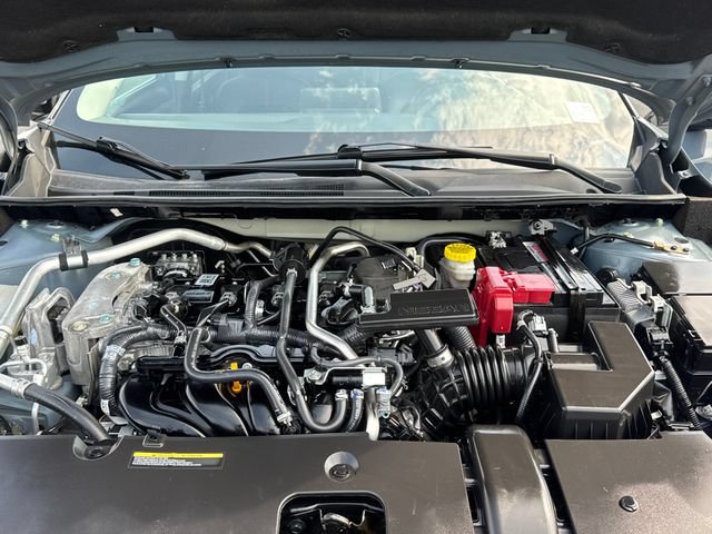Used 2025 Nissan Sentra SR w/ SR Premium Package FWD image 28
