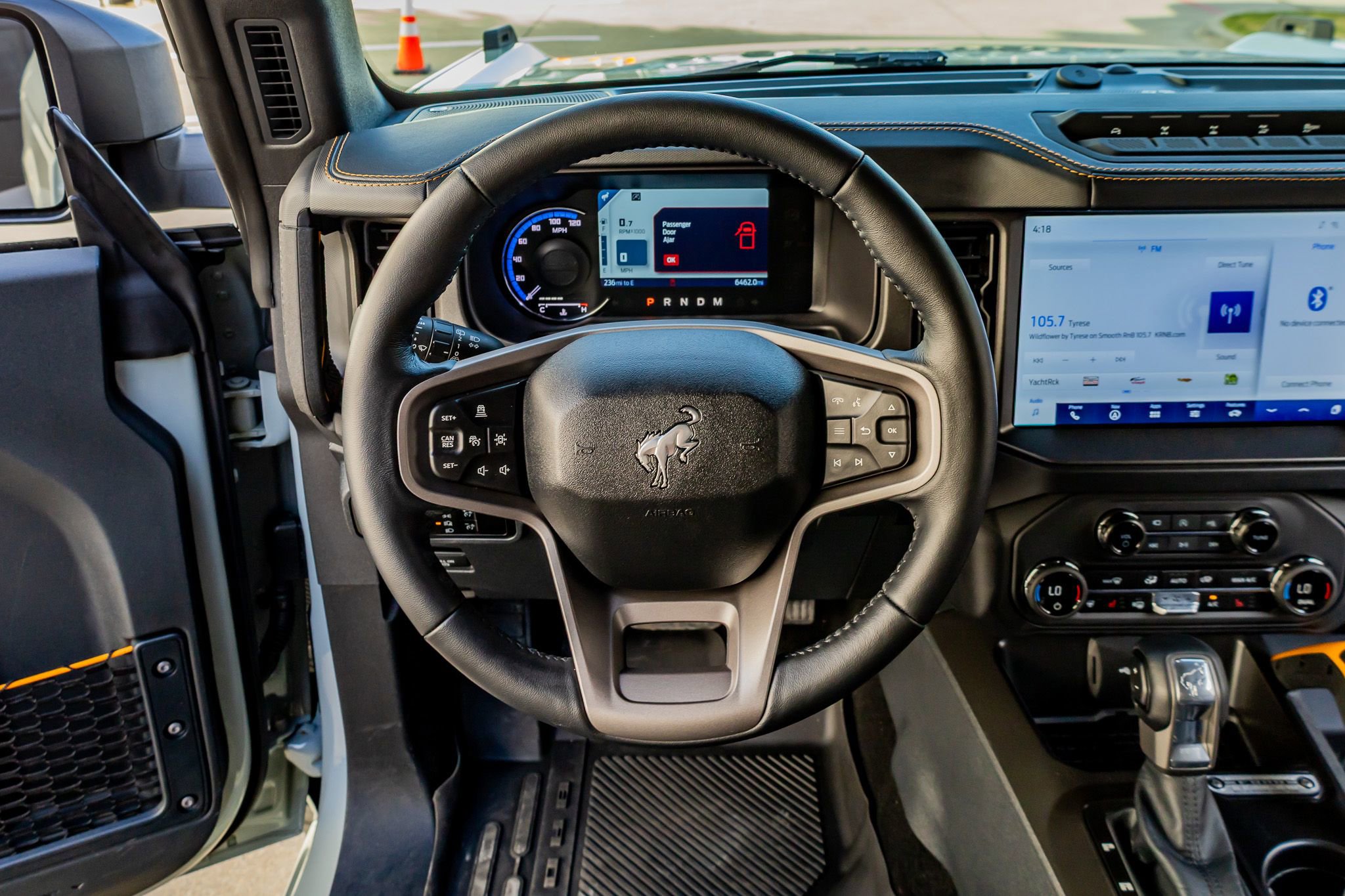 Used 2024 Ford Bronco Badlands image 18