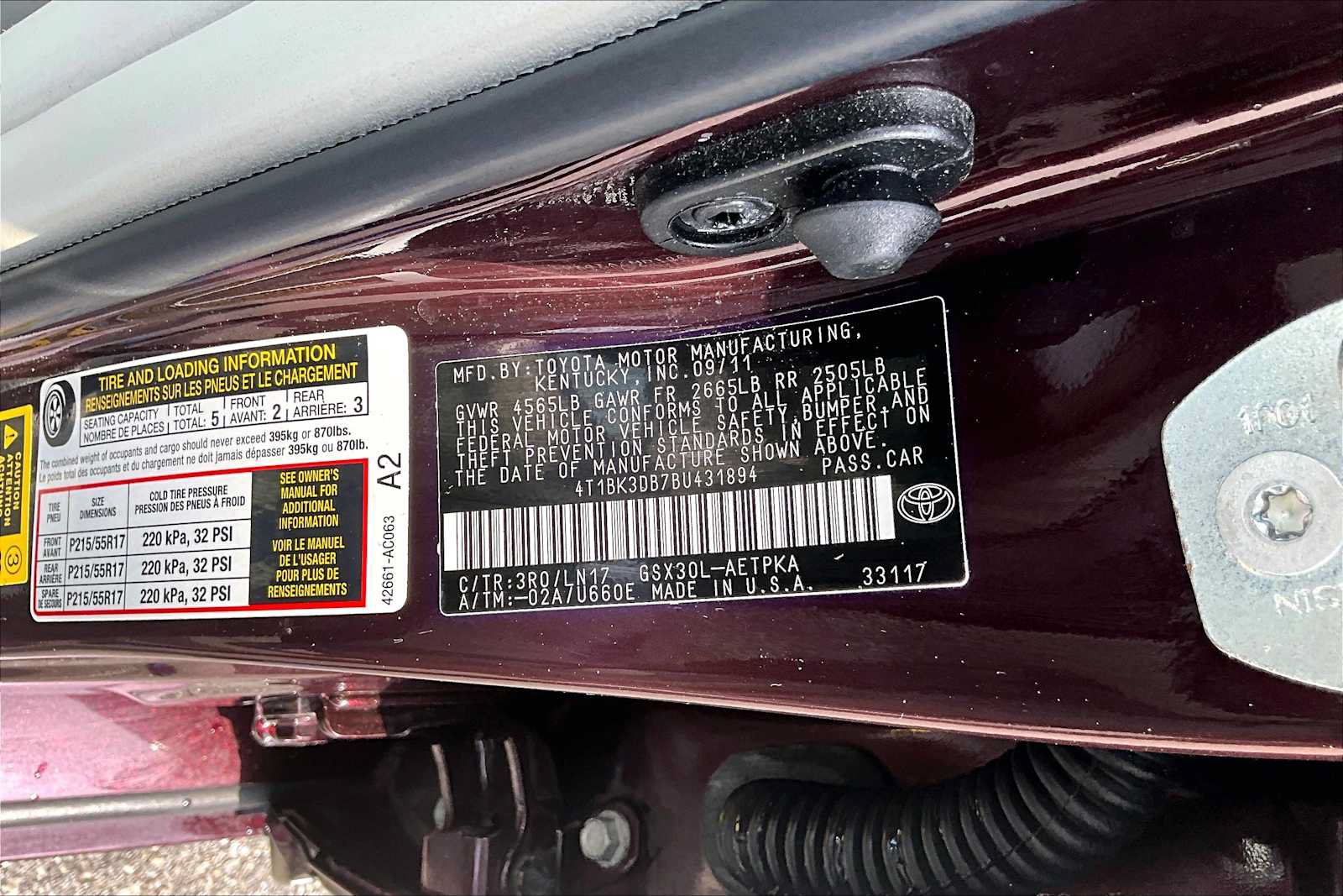Used 2011 Toyota Avalon Limited FWD image 33