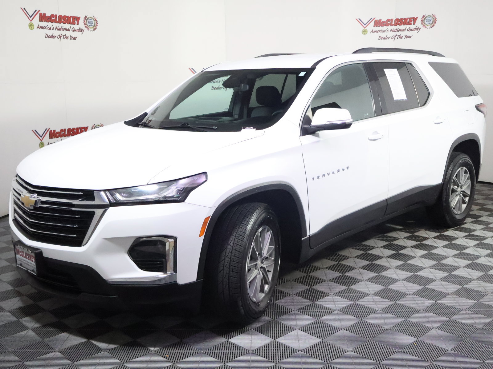 Used 2023 Chevrolet Traverse LT AWD/4WD image 16