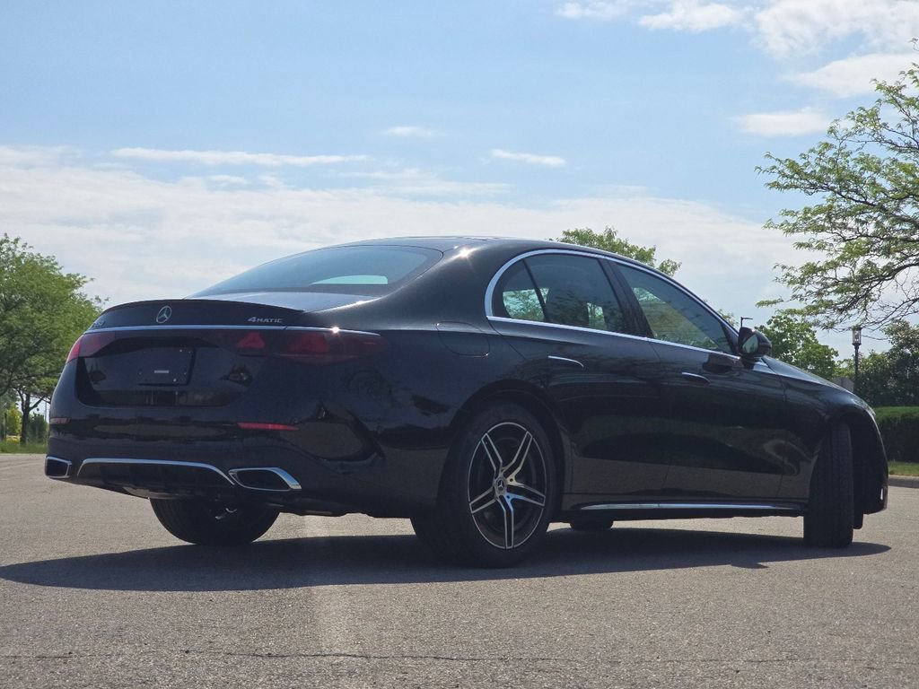 New 2026 Mercedes-Benz E 450 4MATIC Sedan image 17