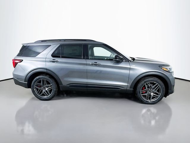 New 2026 Ford Explorer ST-Line w/ ST-Line Street Pack image 8