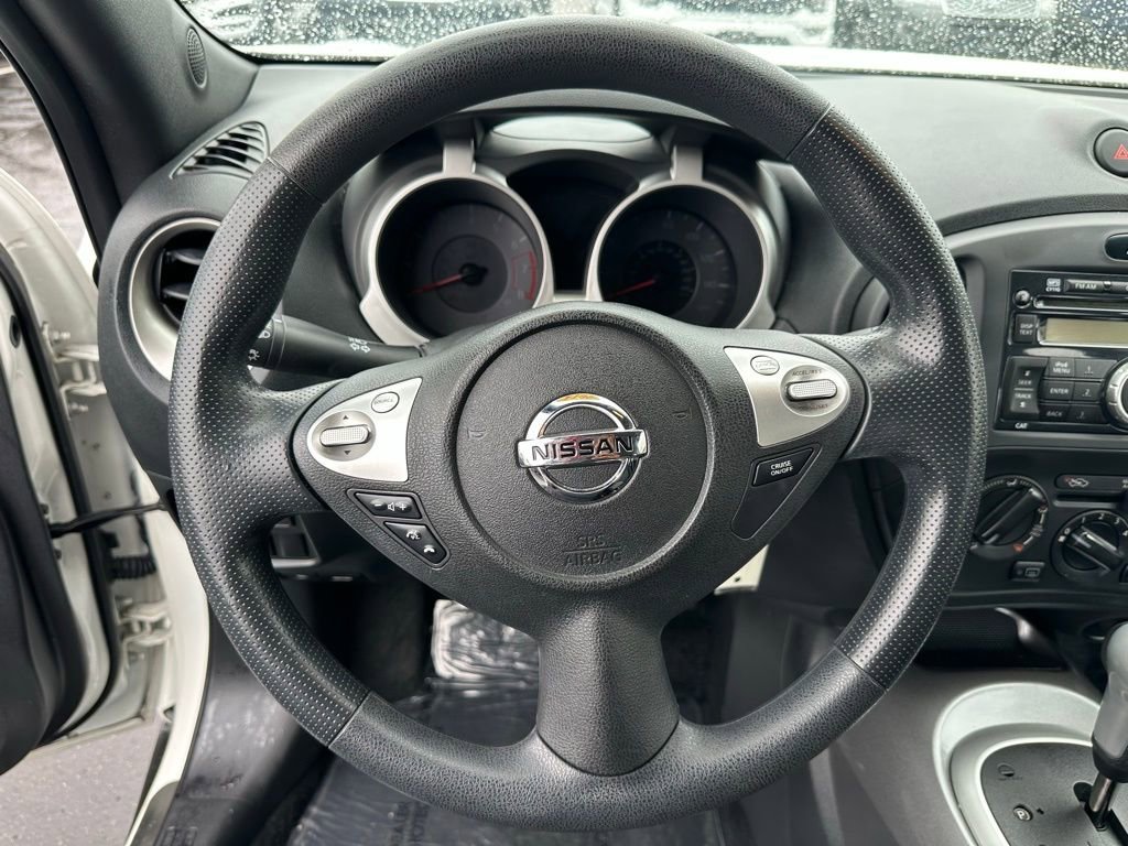 Used 2014 Nissan Juke S image 16