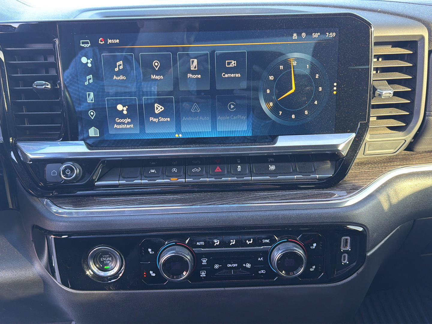Used 2023 Chevrolet Silverado 1500 LT RWD image 11