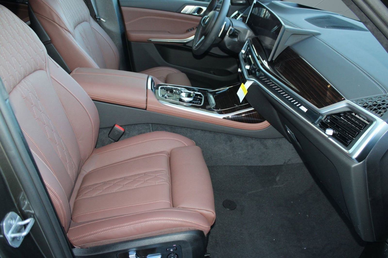 New 2026 BMW X7 M60i image 34